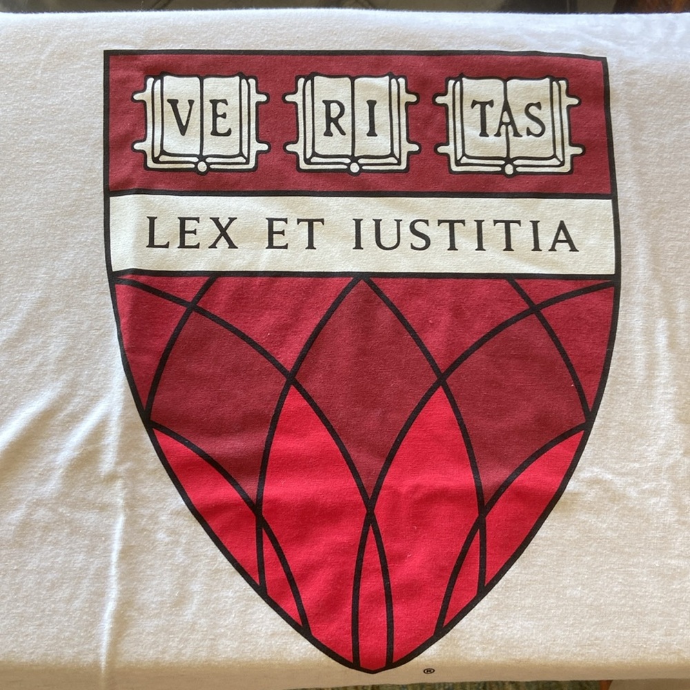 Harvard Law school T-shirt. NWOT - Picture 3 of 5